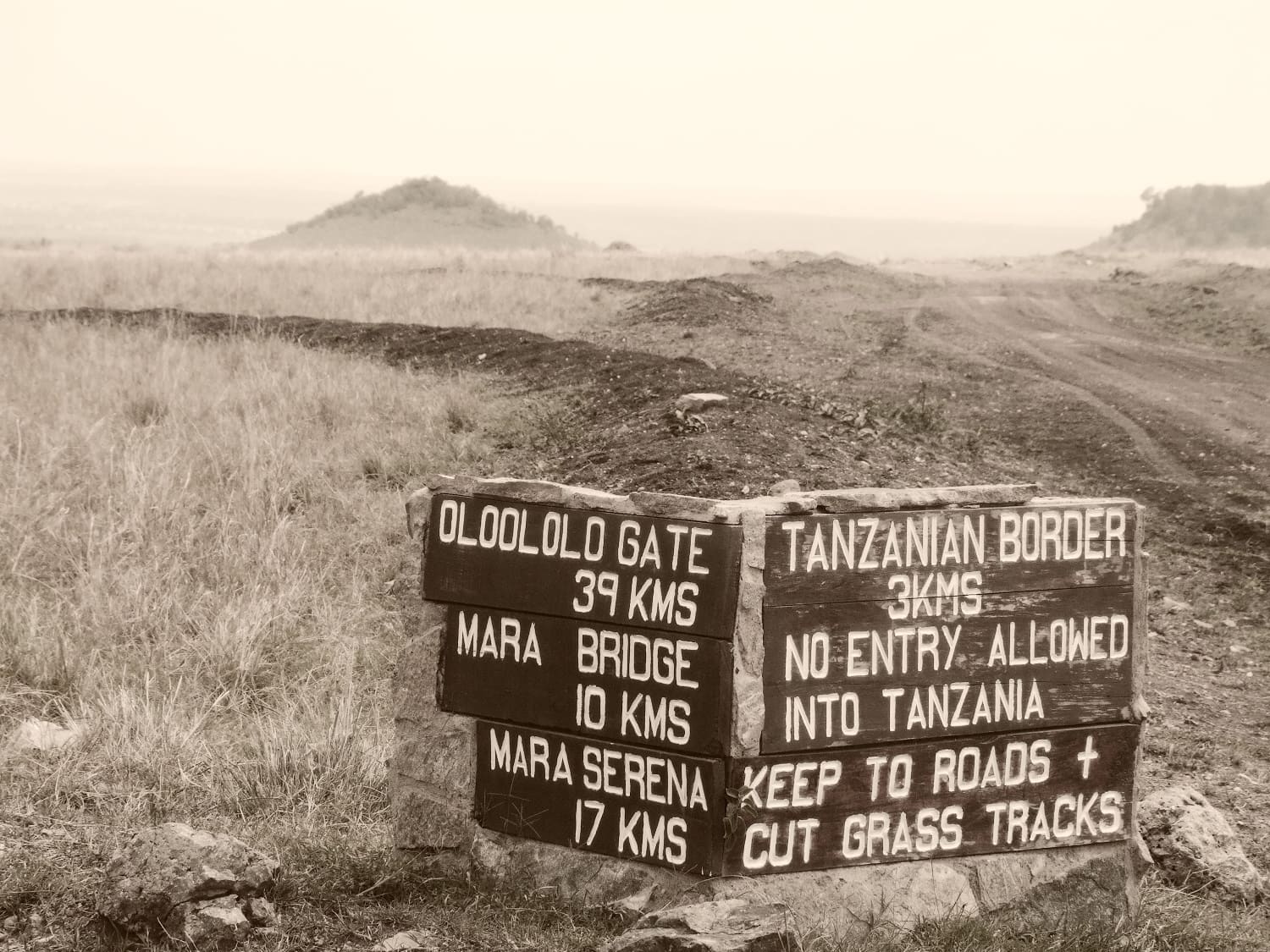 serengeti masai mara border